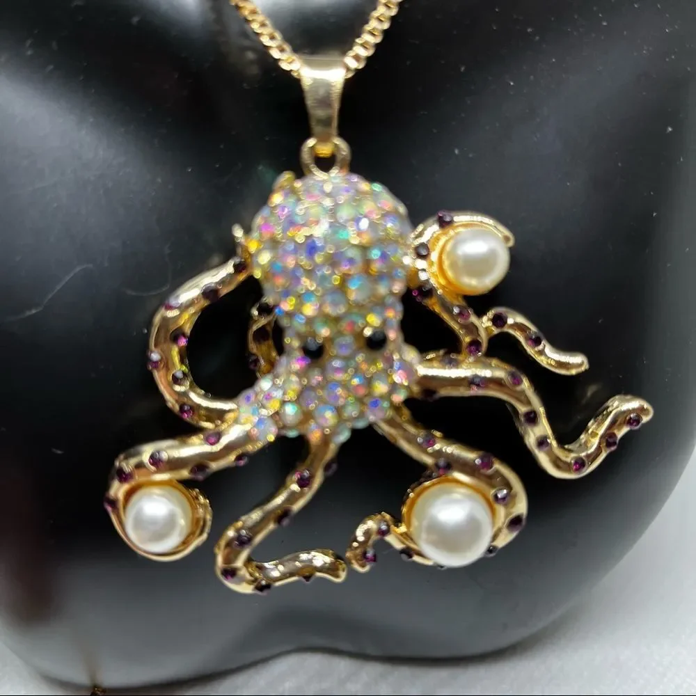 NECKLACE! Betsey Johnson Octopus Rhinestone & Pearl Pendant BNWT
